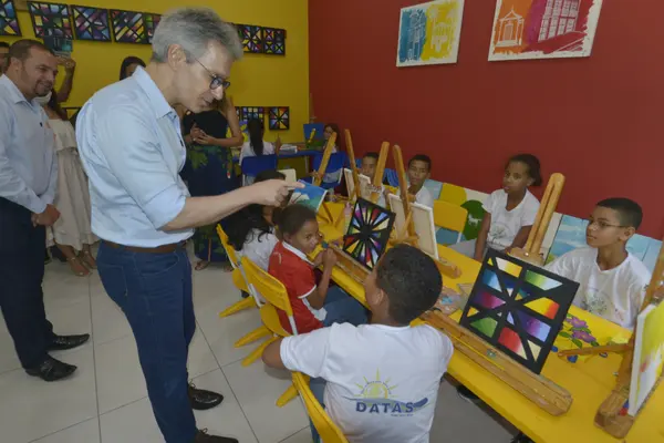 Governo de Minas vistoria obras na área da educação em Datas, no Vale do Jequitinhonha