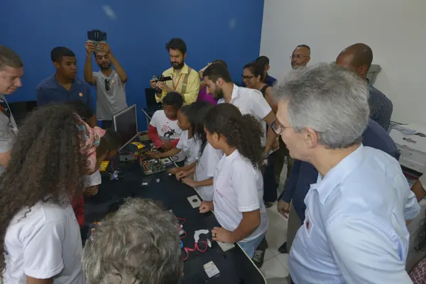 Governo de Minas vistoria obras na área da educação em Datas, no Vale do Jequitinhonha