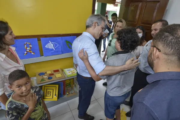 Governo de Minas vistoria obras na área da educação em Datas, no Vale do Jequitinhonha