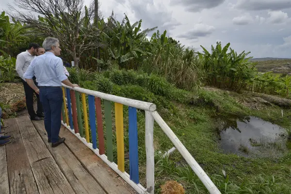 Governo de Minas vistoria obras na área da educação em Datas, no Vale do Jequitinhonha