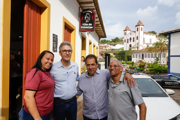Governo de Minas acompanha desempenho do Trilhas de Futuro em escola do Serro 