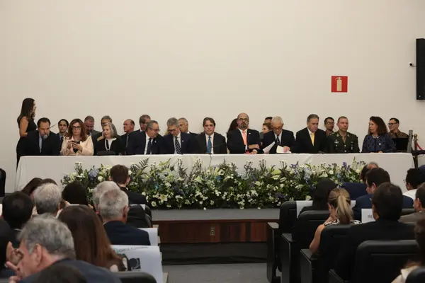 Governador e vice prestigiam posse do novo presidente do Colégio Nacional dos Tribunais Regionais Eleitorais