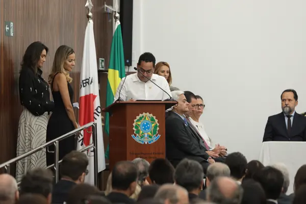 Governador e vice prestigiam posse do novo presidente do Colégio Nacional dos Tribunais Regionais Eleitorais