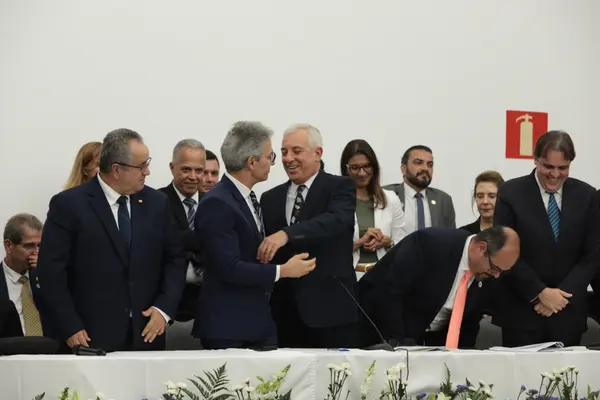 Governador e vice prestigiam posse do novo presidente do Colégio Nacional dos Tribunais Regionais Eleitorais