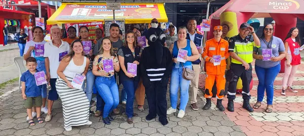 Bombeiros promovem grande mobilização de combate à dengue