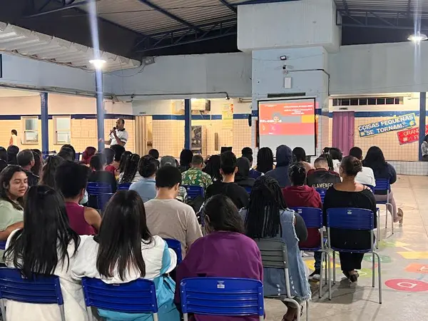 Rede estadual de ensino de Minas Gerais realiza ações de combate à dengue nas escolas