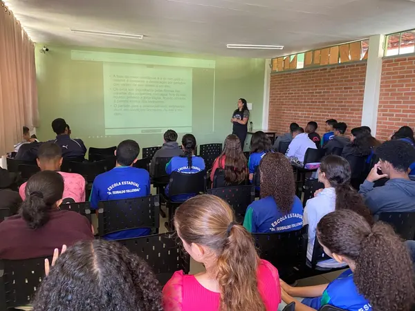 Rede estadual de ensino de Minas Gerais realiza ações de combate à dengue nas escolas