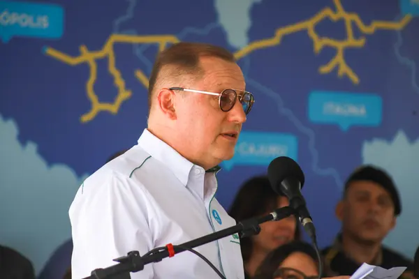 Governo de Minas anuncia início das obras do Gasoduto Centro-Oeste 