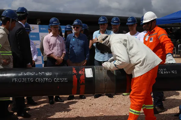 Governo de Minas anuncia início das obras do Gasoduto Centro-Oeste 