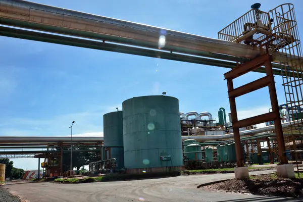 Vice-governador participa da inauguração de nova linha de produção em Limeira do Oeste