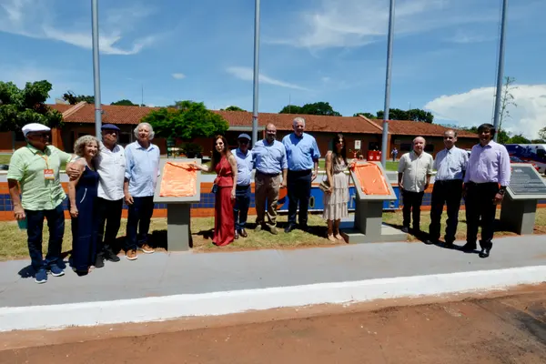 Vice-governador participa da inauguração de nova linha de produção em Limeira do Oeste