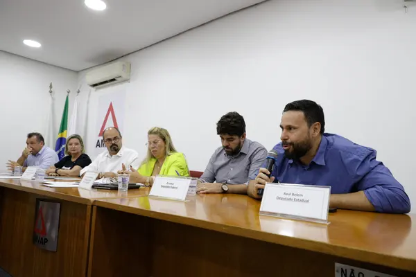 Governo de Minas intensifica diálogo com prefeituras e lideranças locais em Uberlândia