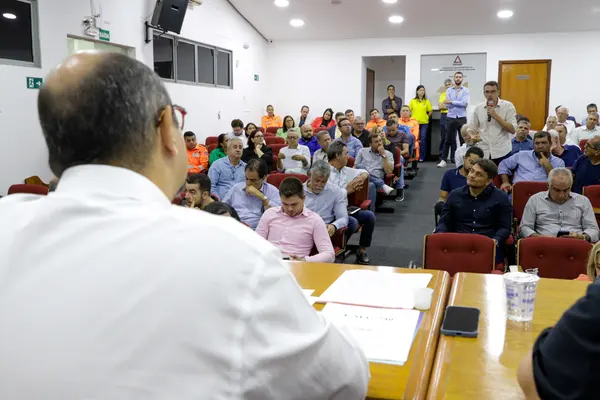 Governo de Minas intensifica diálogo com prefeituras e lideranças locais em Uberlândia