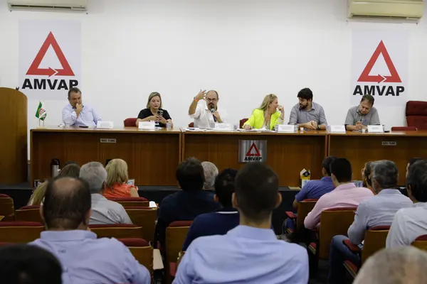 Governo de Minas intensifica diálogo com prefeituras e lideranças locais em Uberlândia