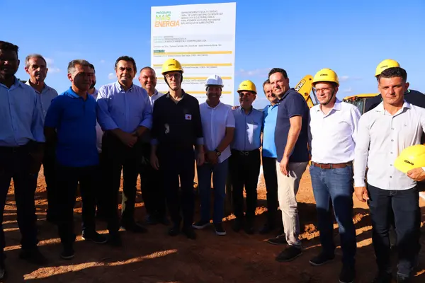 Governador vistoria obras de nova subestação que vai melhorar o fornecimento de energia para mais de 80 mil pessoas