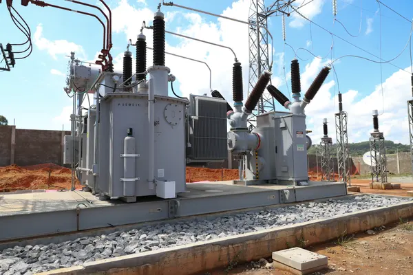 Governador vistoria obras de nova subestação que vai melhorar o fornecimento de energia para mais de 80 mil pessoas
