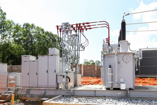 Governador vistoria obras de nova subestação que vai melhorar o fornecimento de energia para mais de 80 mil pessoas