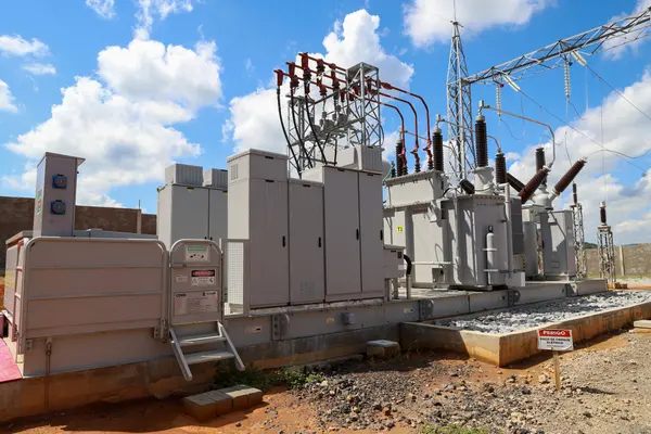 Governador vistoria obras de nova subestação que vai melhorar o fornecimento de energia para mais de 80 mil pessoas