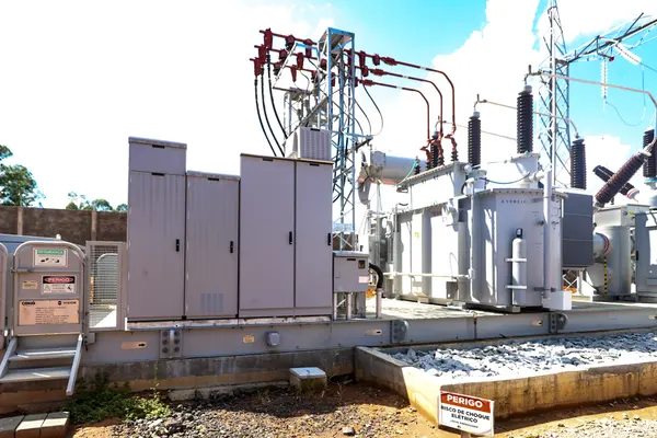 Governador vistoria obras de nova subestação que vai melhorar o fornecimento de energia para mais de 80 mil pessoas
