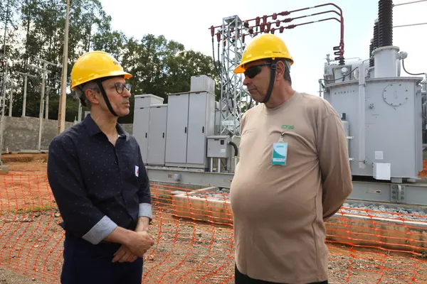 Governador vistoria obras de nova subestação que vai melhorar o fornecimento de energia para mais de 80 mil pessoas