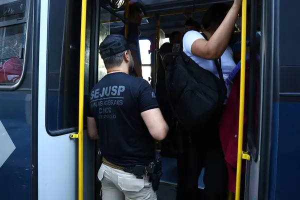 Governo de Minas lança campanha para conscientizar usuários do transporte público sobre furto, roubo e importunação sexual