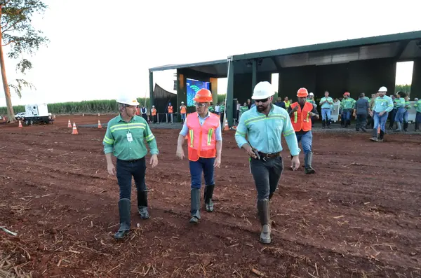 Estado atrai investimento de R$ 3,5 bilhões no setor de açúcar e álcool em Minas Gerais