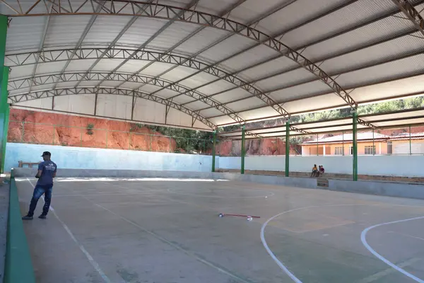 Governador vistoria obras em escola municipal que recebeu recursos do projeto Mãos Dadas para reforma e ampliação