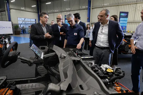 Fabricante de automóveis escolhe Minas Gerais para maior ciclo de investimentos da história da indústria automotiva do Brasil e América do Sul