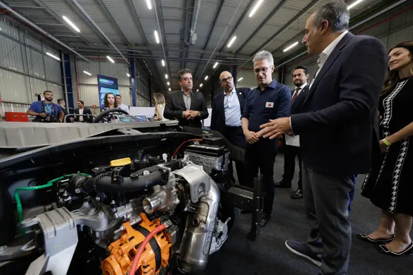 Fabricante de automóveis escolhe Minas Gerais para maior ciclo de investimentos da história da indústria automotiva do Brasil e América do Sul