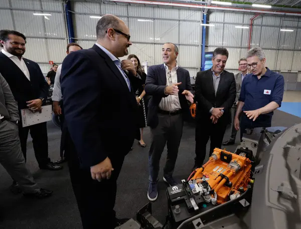 Fabricante de automóveis escolhe Minas Gerais para maior ciclo de investimentos da história da indústria automotiva do Brasil e América do Sul