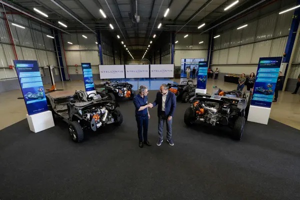 Fabricante de automóveis escolhe Minas Gerais para maior ciclo de investimentos da história da indústria automotiva do Brasil e América do Sul