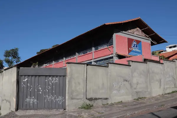 Governo de Minas anuncia Passaporte Mineiro do Conhecimento, que expande projeto de intercâmbio para alunos de toda a rede estadual