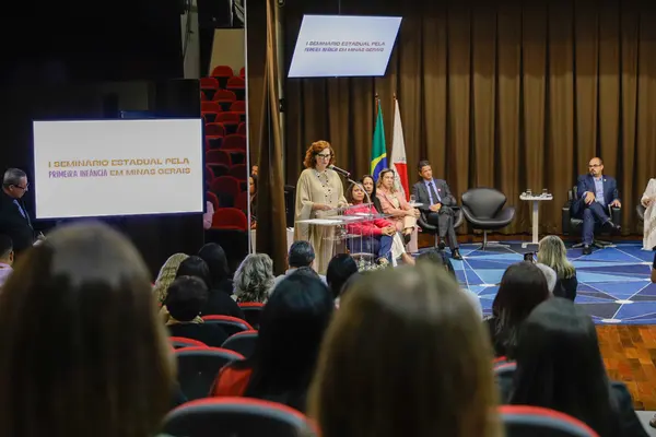 Governo de Minas apresenta ações e políticas públicas em 1º Seminário Estadual pela Primeira Infância
