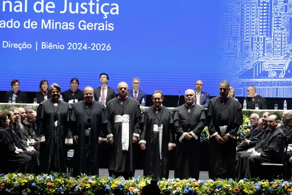 Governador e vice participam de cerimônia de posse do novo presidente do Tribunal de Justiça de Minas Gerais