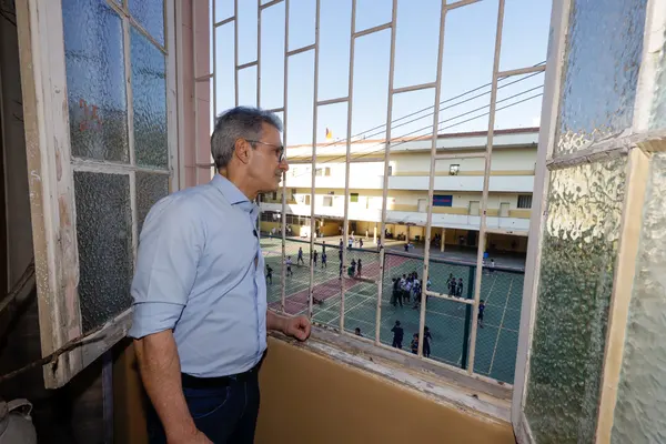 Governador destaca melhorias no Instituto de Educação de Minas Gerais realizadas por mostra de design 