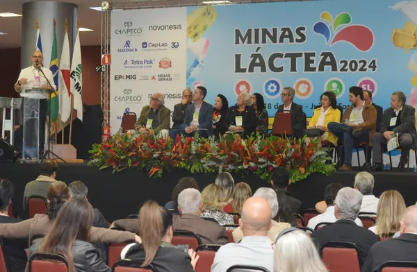 Vice-governador destaca importância da ciência e tecnologia no agro na abertura do Minas Láctea 2024