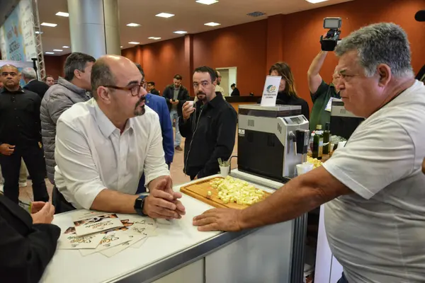 Vice-governador destaca importância da ciência e tecnologia no agro na abertura do Minas Láctea 2024