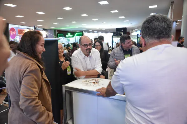 Vice-governador destaca importância da ciência e tecnologia no agro na abertura do Minas Láctea 2024