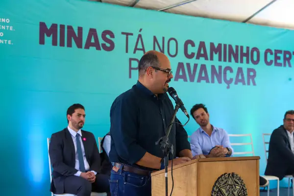 Governo de Minas anuncia construção de ponte sobre o Rio São Francisco entre Manga e Matias Cardoso