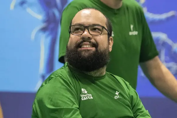 Mateus Rodrigues Carvalho é atleta da bocha paralímpica