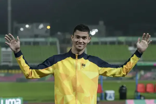 Rodrigo Parreira, do salto em distância