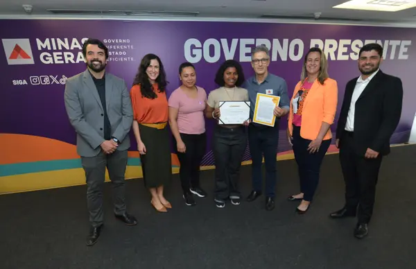 Vencedores do concurso de redação do Maio Amarelo, promovido pelo Governo de Minas, fazem visita cultural a Belo Horizonte