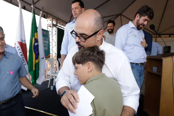Usina vai mudar completamente a cara do setor produtivo do Prata, ressalta vice-governador