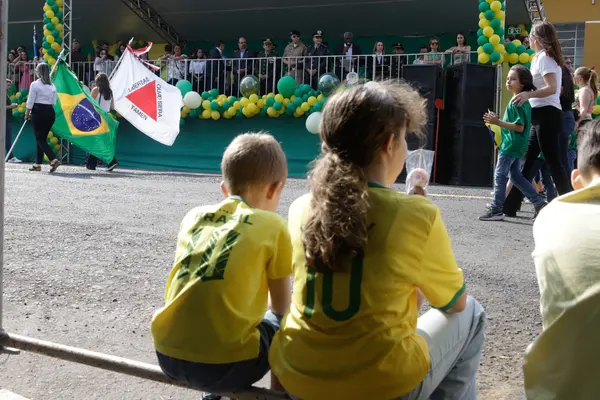 Vice-governador prestigia celebração dos 202 anos da Independência do Brasil no Triângulo Mineiro