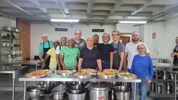 Turma de Pizzas Doces e Salgadas - Minas Forma