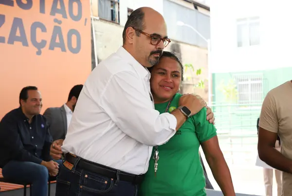 Governo de Minas entrega 80 apartamentos para famílias que moravam em áreas de inundação