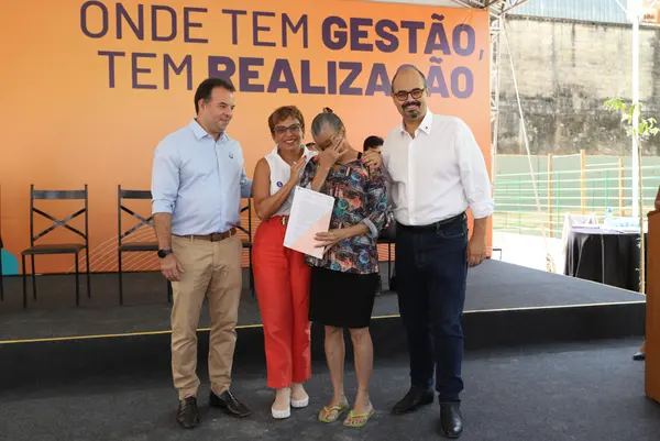 Governo de Minas entrega 80 apartamentos para famílias que moravam em áreas de inundação