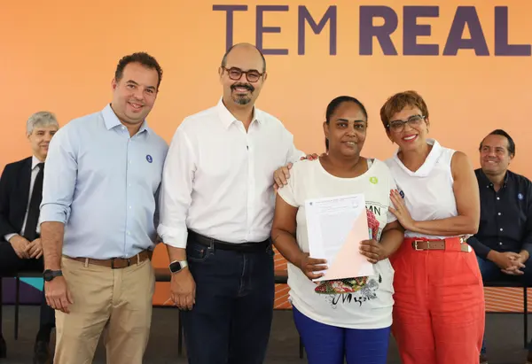 Governo de Minas entrega 80 apartamentos para famílias que moravam em áreas de inundação