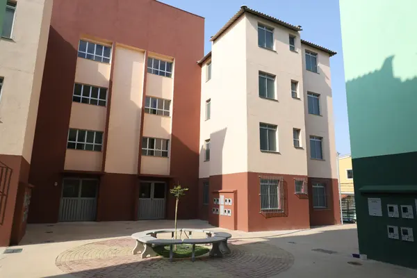 Governo de Minas entrega 80 apartamentos para famílias que moravam em áreas de inundação