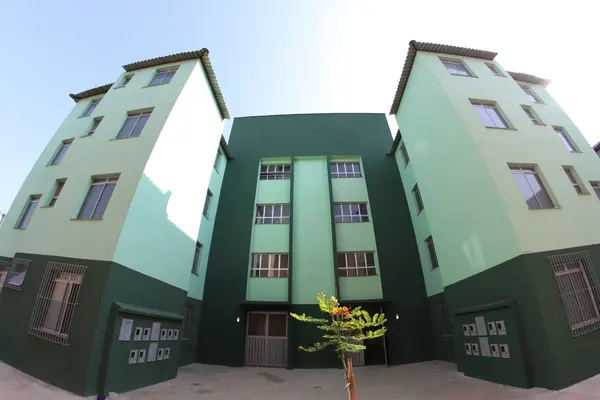 Governo de Minas entrega 80 apartamentos para famílias que moravam em áreas de inundação